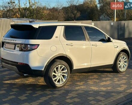 Белый Ленд Ровер Discovery Sport, объемом двигателя 2 л и пробегом 124 тыс. км за 17450 $, фото 5 на Automoto.ua