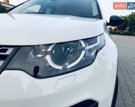 Белый Ленд Ровер Discovery Sport, объемом двигателя 2 л и пробегом 193 тыс. км за 18900 $, фото 10 на Automoto.ua