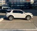 Білий Ленд Ровер Discovery Sport, об'ємом двигуна 2 л та пробігом 142 тис. км за 17199 $, фото 11 на Automoto.ua