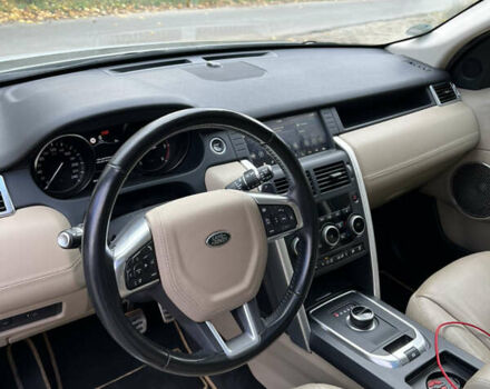 Ленд Ровер Discovery Sport 2018 в Киеве на Automoto.ua Белый Ленд Ровер Discovery Sport, объемом двигателя 2 л и пробегом 92 тыс. км за 25000 $, фото 19 на Automoto.ua
