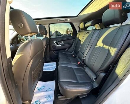 Белый Ленд Ровер Discovery Sport, объемом двигателя 2 л и пробегом 124 тыс. км за 17450 $, фото 16 на Automoto.ua