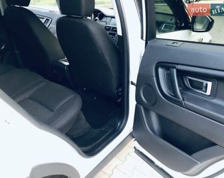 Белый Ленд Ровер Discovery Sport, объемом двигателя 2 л и пробегом 193 тыс. км за 18900 $, фото 46 на Automoto.ua