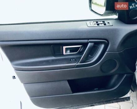 Белый Ленд Ровер Discovery Sport, объемом двигателя 2 л и пробегом 193 тыс. км за 18900 $, фото 11 на Automoto.ua