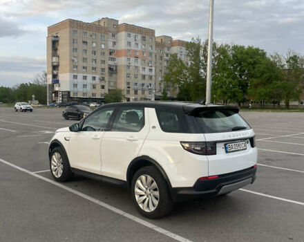 Белый Ленд Ровер Discovery Sport, объемом двигателя 2 л и пробегом 93 тыс. км за 37000 $, фото 5 на Automoto.ua