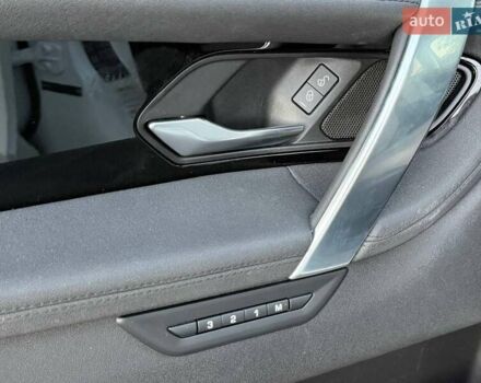 Белый Ленд Ровер Discovery Sport, объемом двигателя 2 л и пробегом 78 тыс. км за 27000 $, фото 15 на Automoto.ua