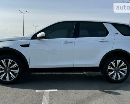 Белый Ленд Ровер Discovery Sport, объемом двигателя 2 л и пробегом 57 тыс. км за 32999 $, фото 4 на Automoto.ua