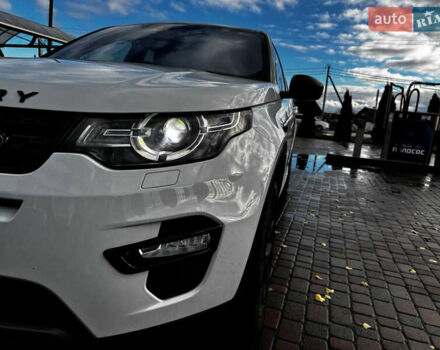 Белый Ленд Ровер Discovery Sport, объемом двигателя 2 л и пробегом 146 тыс. км за 17299 $, фото 3 на Automoto.ua