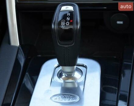 Белый Ленд Ровер Discovery Sport, объемом двигателя 2 л и пробегом 141 тыс. км за 25500 $, фото 46 на Automoto.ua