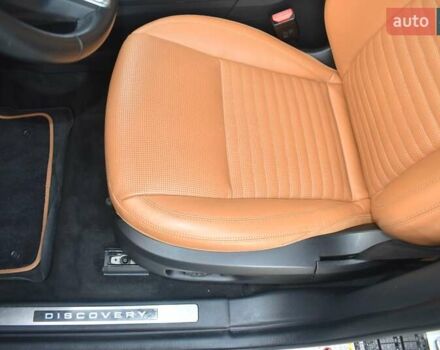 Білий Ленд Ровер Discovery Sport, об'ємом двигуна 2 л та пробігом 125 тис. км за 22500 $, фото 3 на Automoto.ua