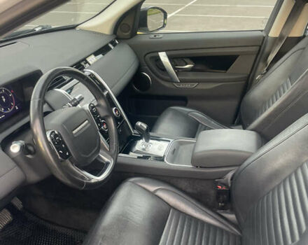Белый Ленд Ровер Discovery Sport, объемом двигателя 2 л и пробегом 93 тыс. км за 37000 $, фото 12 на Automoto.ua