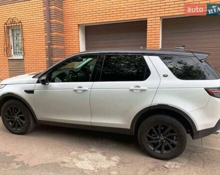 Белый Ленд Ровер Discovery Sport, объемом двигателя 2 л и пробегом 79 тыс. км за 32000 $, фото 3 на Automoto.ua