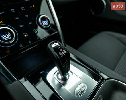 Белый Ленд Ровер Discovery Sport, объемом двигателя 2 л и пробегом 24 тыс. км за 33414 $, фото 18 на Automoto.ua