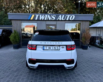 Білий Ленд Ровер Discovery Sport, об'ємом двигуна 2 л та пробігом 58 тис. км за 32900 $, фото 20 на Automoto.ua