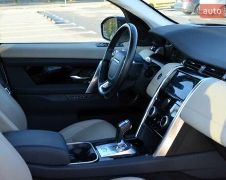 Білий Ленд Ровер Discovery Sport, об'ємом двигуна 2 л та пробігом 141 тис. км за 24500 $, фото 42 на Automoto.ua