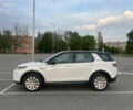 Белый Ленд Ровер Discovery Sport, объемом двигателя 2 л и пробегом 93 тыс. км за 28500 $, фото 3 на Automoto.ua