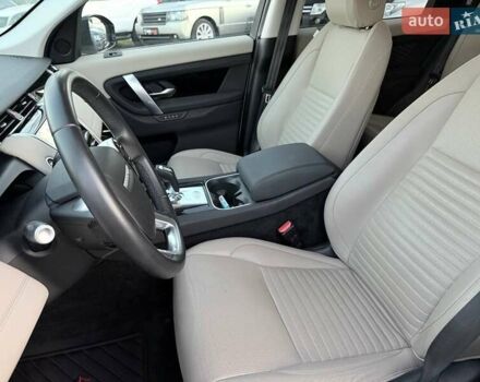 Белый Ленд Ровер Discovery Sport, объемом двигателя 2 л и пробегом 78 тыс. км за 27000 $, фото 12 на Automoto.ua