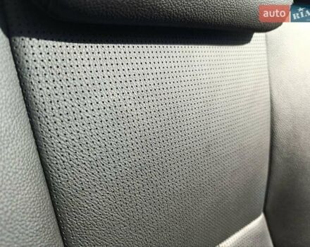 Білий Ленд Ровер Discovery Sport, об'ємом двигуна 2 л та пробігом 117 тис. км за 27900 $, фото 16 на Automoto.ua