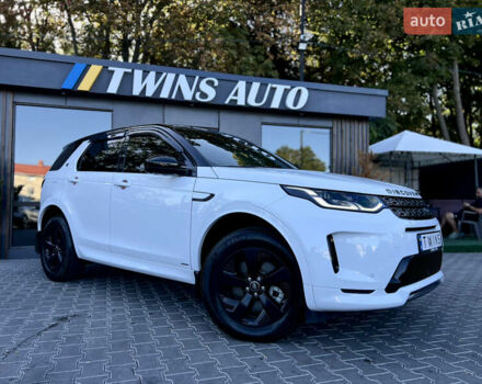 Білий Ленд Ровер Discovery Sport, об'ємом двигуна 2 л та пробігом 58 тис. км за 32900 $, фото 15 на Automoto.ua