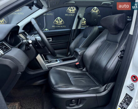 Белый Ленд Ровер Discovery Sport, объемом двигателя 2 л и пробегом 118 тыс. км за 24900 $, фото 11 на Automoto.ua
