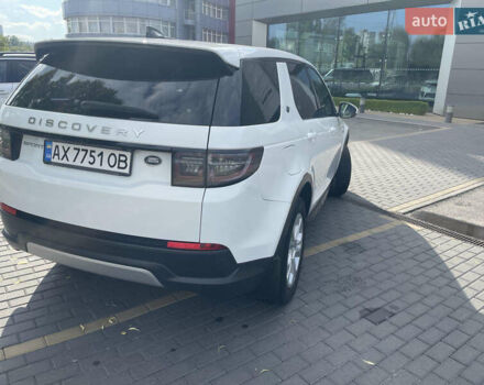 Белый Ленд Ровер Discovery Sport, объемом двигателя 2 л и пробегом 90 тыс. км за 31500 $, фото 3 на Automoto.ua