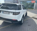 Белый Ленд Ровер Discovery Sport, объемом двигателя 2 л и пробегом 90 тыс. км за 31500 $, фото 3 на Automoto.ua