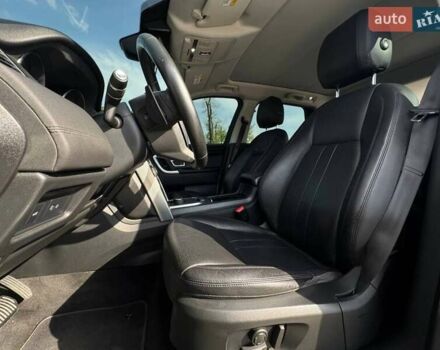 Белый Ленд Ровер Discovery Sport, объемом двигателя 2 л и пробегом 131 тыс. км за 22500 $, фото 19 на Automoto.ua