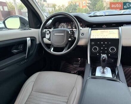 Белый Ленд Ровер Discovery Sport, объемом двигателя 2 л и пробегом 78 тыс. км за 27000 $, фото 29 на Automoto.ua