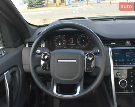 Белый Ленд Ровер Discovery Sport, объемом двигателя 2 л и пробегом 92 тыс. км за 28500 $, фото 4 на Automoto.ua