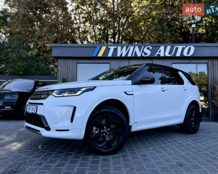 Білий Ленд Ровер Discovery Sport, об'ємом двигуна 2 л та пробігом 58 тис. км за 32900 $, фото 11 на Automoto.ua