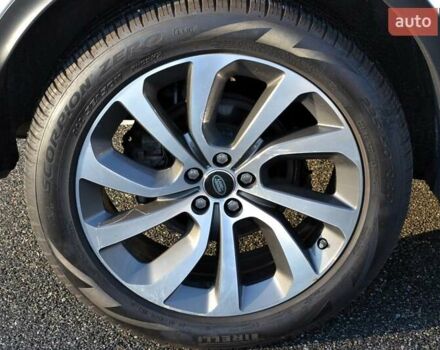 Білий Ленд Ровер Discovery Sport, об'ємом двигуна 2 л та пробігом 141 тис. км за 24500 $, фото 25 на Automoto.ua