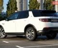 Белый Ленд Ровер Discovery Sport, объемом двигателя 2 л и пробегом 141 тыс. км за 25500 $, фото 6 на Automoto.ua