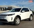 Белый Ленд Ровер Discovery Sport, объемом двигателя 2 л и пробегом 97 тыс. км за 27000 $, фото 4 на Automoto.ua