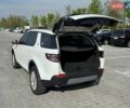 Белый Ленд Ровер Discovery Sport, объемом двигателя 2 л и пробегом 131 тыс. км за 22500 $, фото 7 на Automoto.ua