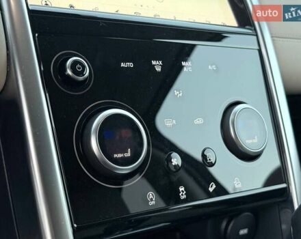 Белый Ленд Ровер Discovery Sport, объемом двигателя 2 л и пробегом 78 тыс. км за 27000 $, фото 24 на Automoto.ua