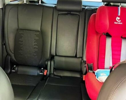 Белый Ленд Ровер Discovery Sport, объемом двигателя 2 л и пробегом 79 тыс. км за 32000 $, фото 10 на Automoto.ua