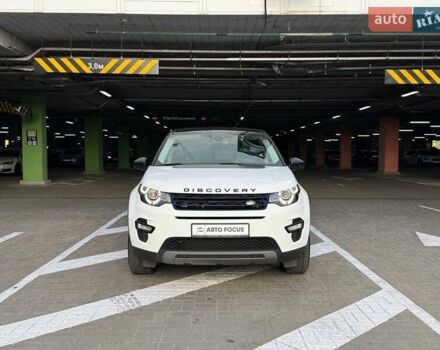 Белый Ленд Ровер Discovery Sport, объемом двигателя 2 л и пробегом 128 тыс. км за 24990 $, фото 2 на Automoto.ua