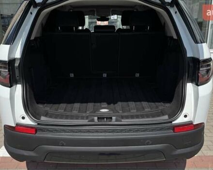 Білий Ленд Ровер Discovery Sport, об'ємом двигуна 2 л та пробігом 70 тис. км за 25000 $, фото 8 на Automoto.ua