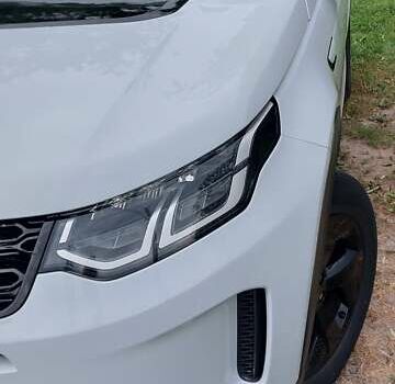 Белый Ленд Ровер Discovery Sport, объемом двигателя 2 л и пробегом 131 тыс. км за 27999 $, фото 12 на Automoto.ua