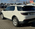 Белый Ленд Ровер Discovery Sport, объемом двигателя 2 л и пробегом 55 тыс. км за 23800 $, фото 7 на Automoto.ua