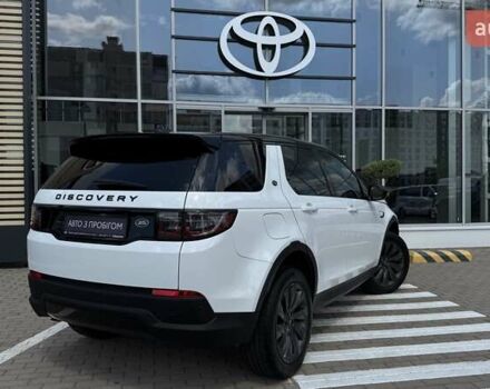 Білий Ленд Ровер Discovery Sport, об'ємом двигуна 2 л та пробігом 70 тис. км за 25000 $, фото 4 на Automoto.ua