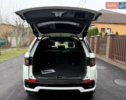 Белый Ленд Ровер Discovery Sport, объемом двигателя 2 л и пробегом 49 тыс. км за 42000 $, фото 7 на Automoto.ua