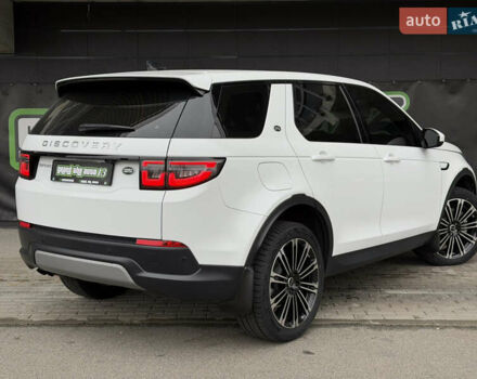 Белый Ленд Ровер Discovery Sport, объемом двигателя 2 л и пробегом 64 тыс. км за 31500 $, фото 56 на Automoto.ua