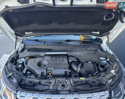 Белый Ленд Ровер Discovery Sport, объемом двигателя 2 л и пробегом 40 тыс. км за 32000 $, фото 7 на Automoto.ua