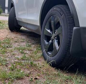 Белый Ленд Ровер Discovery Sport, объемом двигателя 2 л и пробегом 131 тыс. км за 27999 $, фото 27 на Automoto.ua