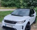 Белый Ленд Ровер Discovery Sport, объемом двигателя 2 л и пробегом 131 тыс. км за 27999 $, фото 3 на Automoto.ua