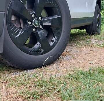 Белый Ленд Ровер Discovery Sport, объемом двигателя 2 л и пробегом 131 тыс. км за 27999 $, фото 35 на Automoto.ua