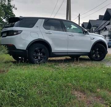 Белый Ленд Ровер Discovery Sport, объемом двигателя 2 л и пробегом 131 тыс. км за 27999 $, фото 6 на Automoto.ua