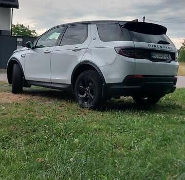 Белый Ленд Ровер Discovery Sport, объемом двигателя 2 л и пробегом 131 тыс. км за 27999 $, фото 7 на Automoto.ua