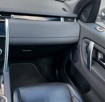 Белый Ленд Ровер Discovery Sport, объемом двигателя 2 л и пробегом 131 тыс. км за 27999 $, фото 53 на Automoto.ua