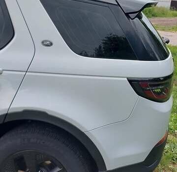 Белый Ленд Ровер Discovery Sport, объемом двигателя 2 л и пробегом 131 тыс. км за 27999 $, фото 16 на Automoto.ua